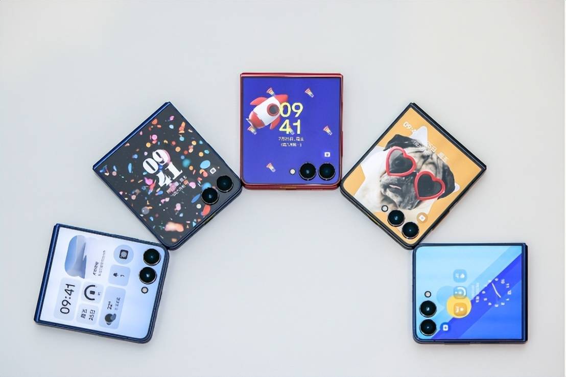 axy Z Flip7手机教你如何拿捏高级感瓦力棋牌游戏“无痛个性”时代来临：三星Gal(图3)